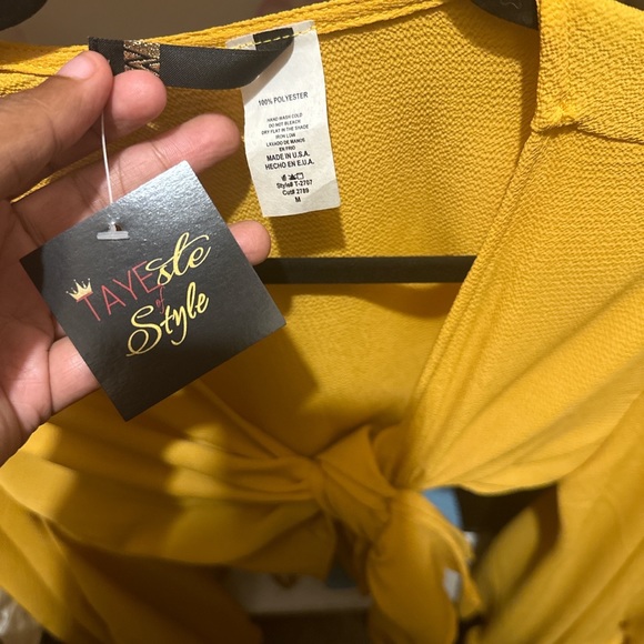 Yellow Flare Arm Top - Picture 2 of 3